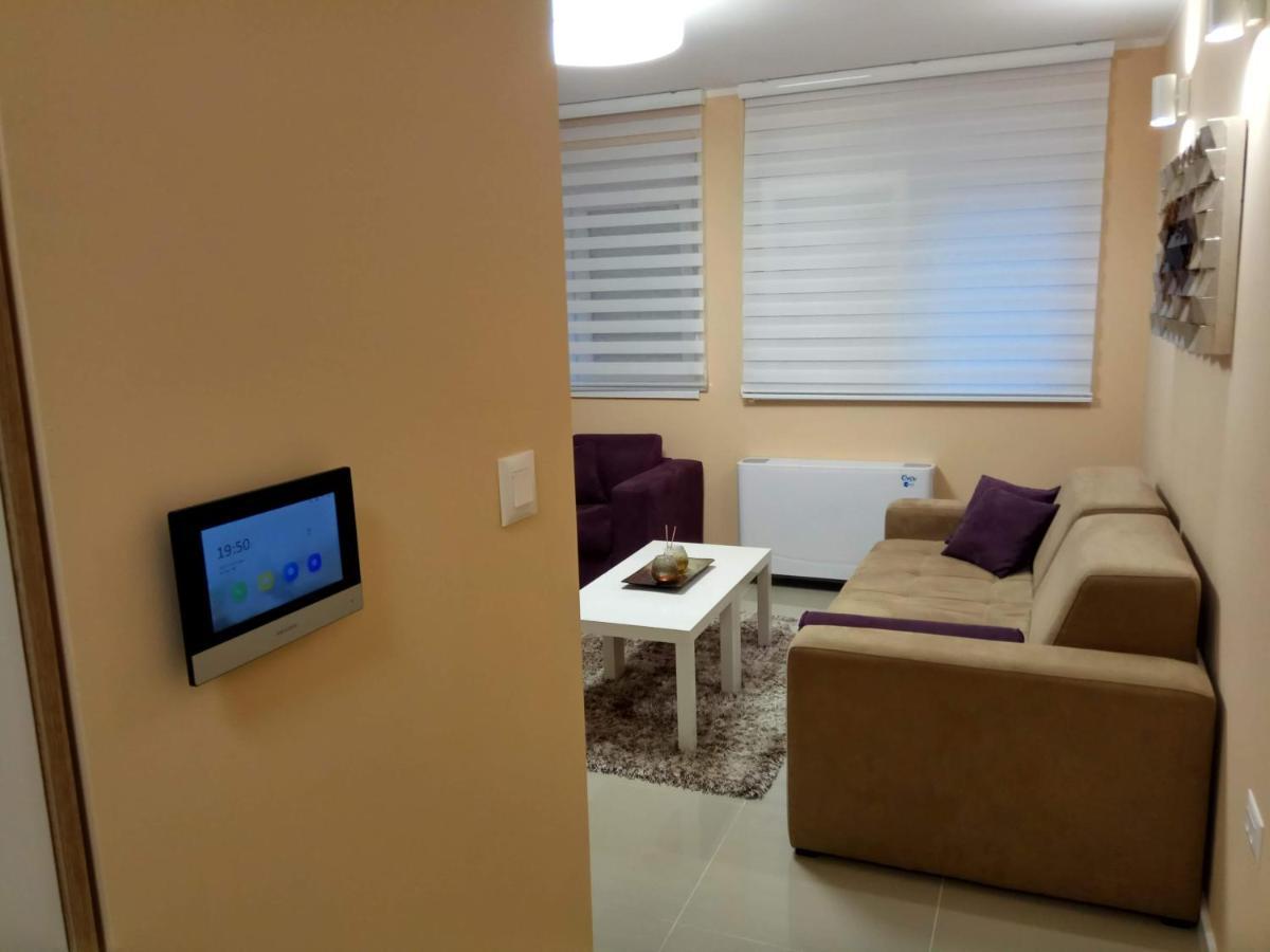 Apartment Cherry Gold Зренянин Экстерьер фото